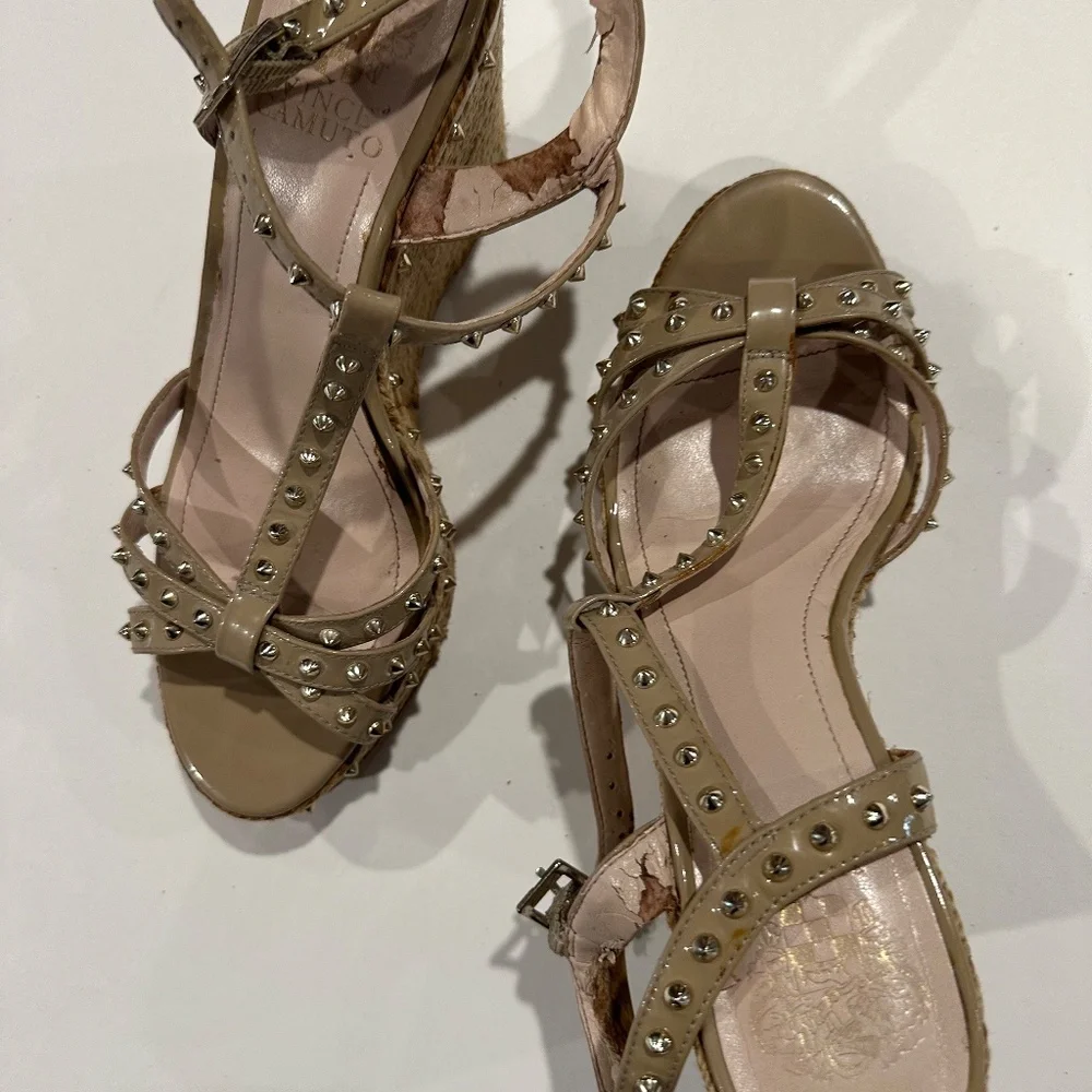 Vince Camuto Spiked, Tan, Patent Leather, Wedge Heels - Size‎ 7.5